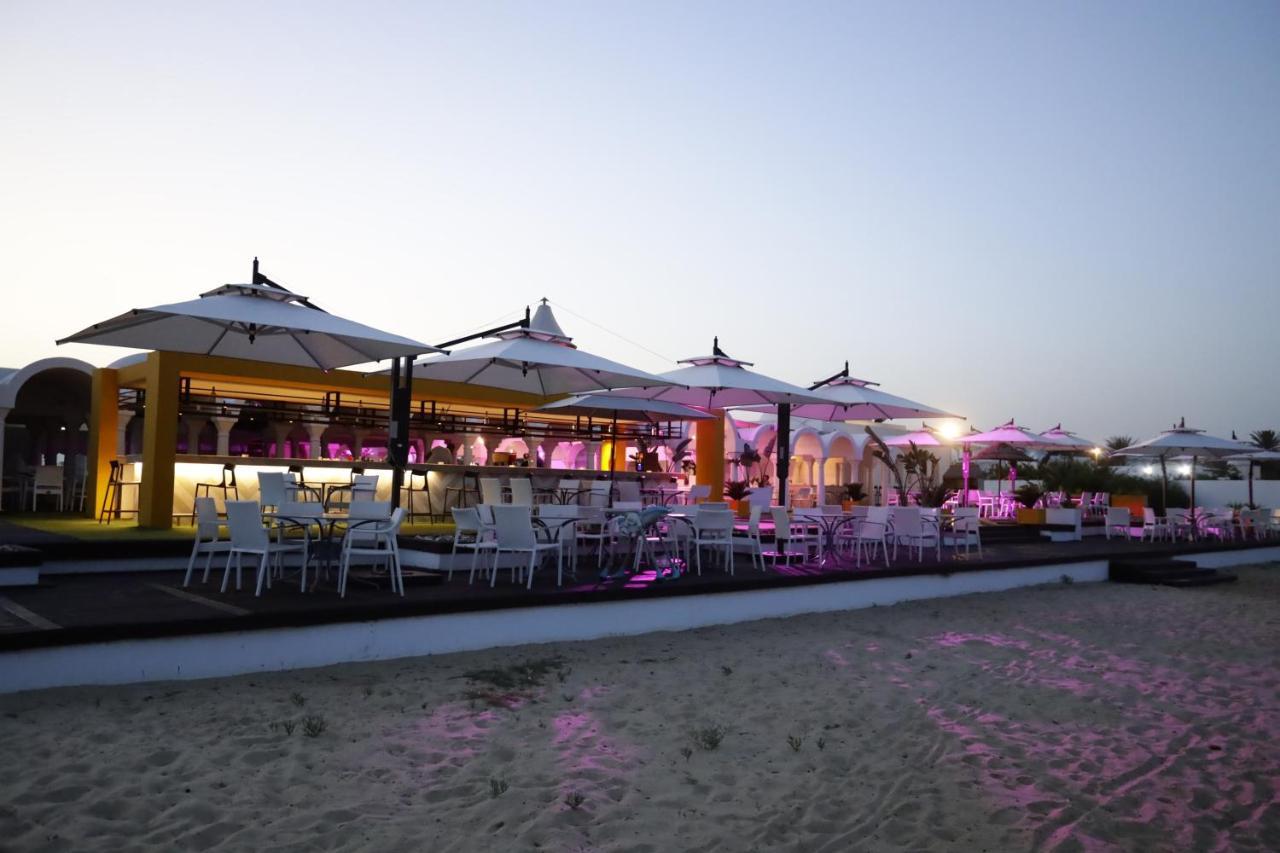 The Mirage Resort & Spa 哈馬馬特 外观 照片 The beach at the Jumeirah Beach Hotel