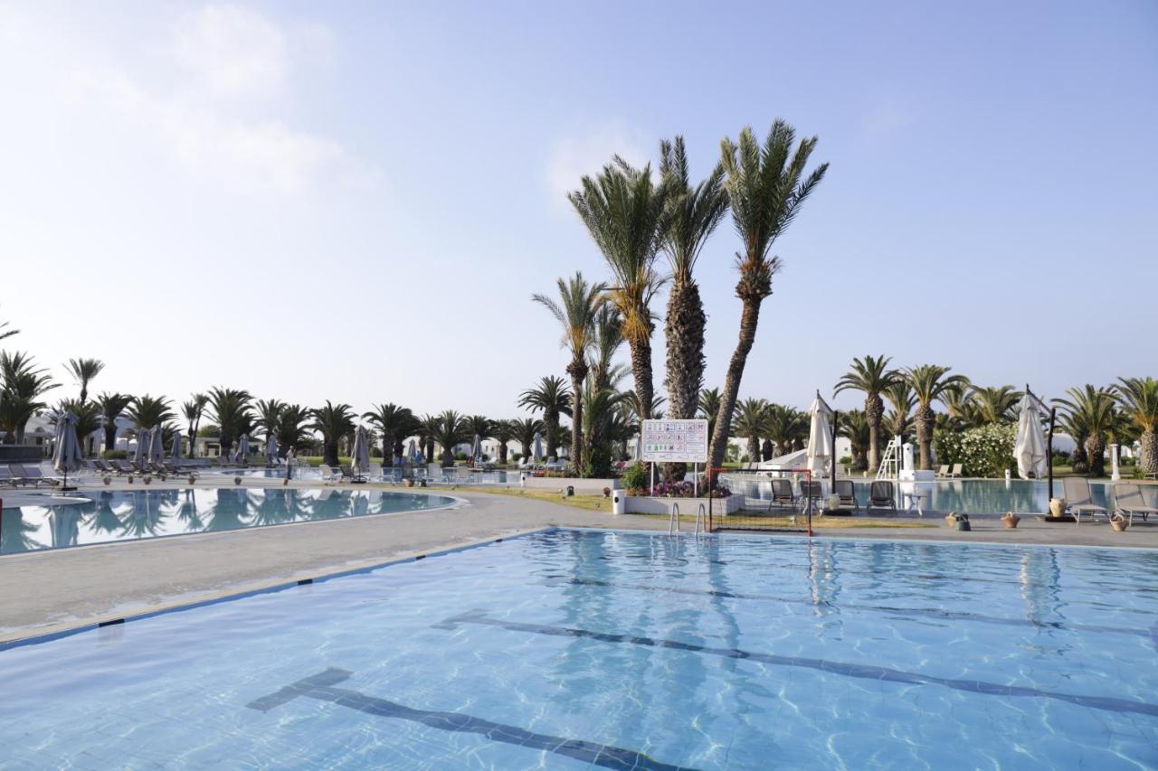The Mirage Resort & Spa 哈馬馬特 外观 照片 Pool at the Dan Hotel